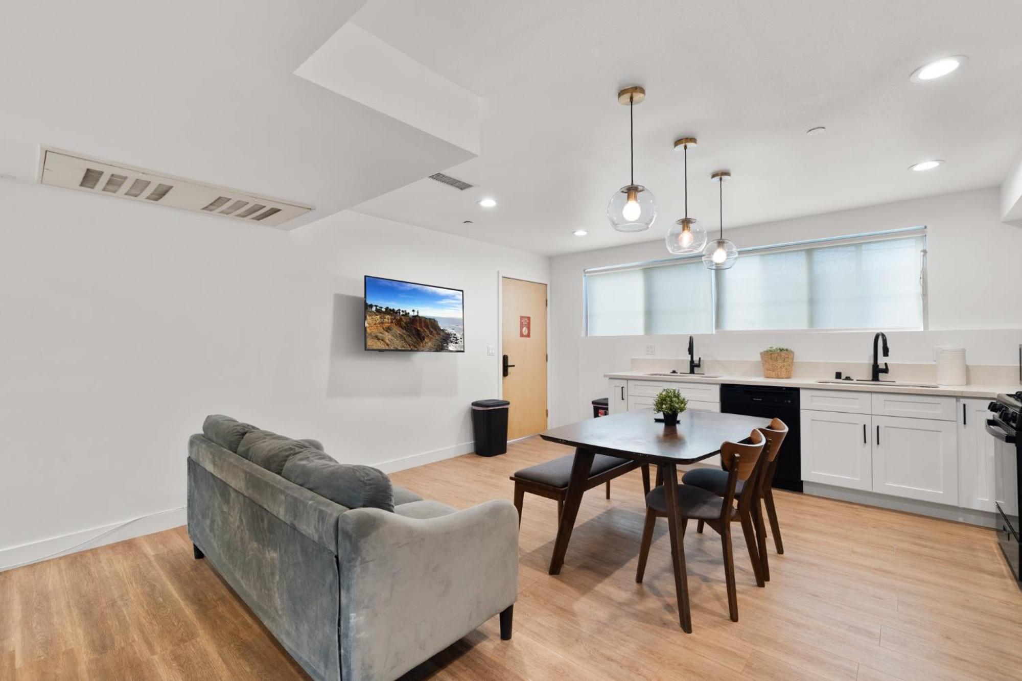 Perfect Location Near Usc, 1Bedroom With Shared Access Лос Анджелис Екстериор снимка