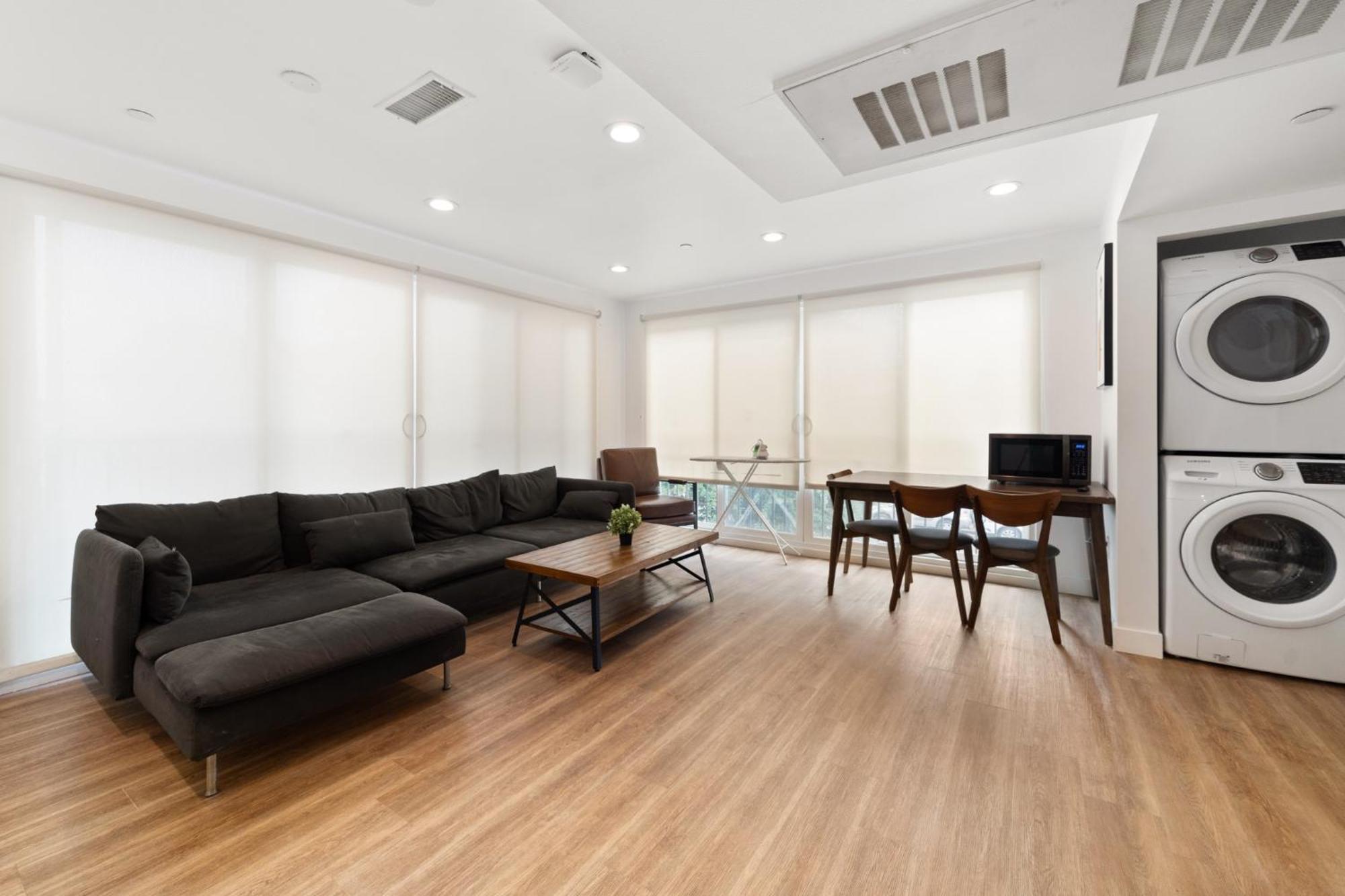 Perfect Location Near Usc, 1Bedroom With Shared Access Лос Анджелис Екстериор снимка